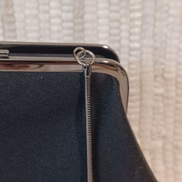 Vintage Mondani New York Snap Back Closure Chain Strap Shouder Bag - Picture 5 of 7